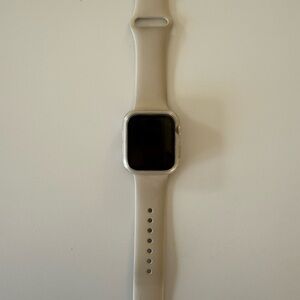Gently Used Apple Watch SE 2nd generation